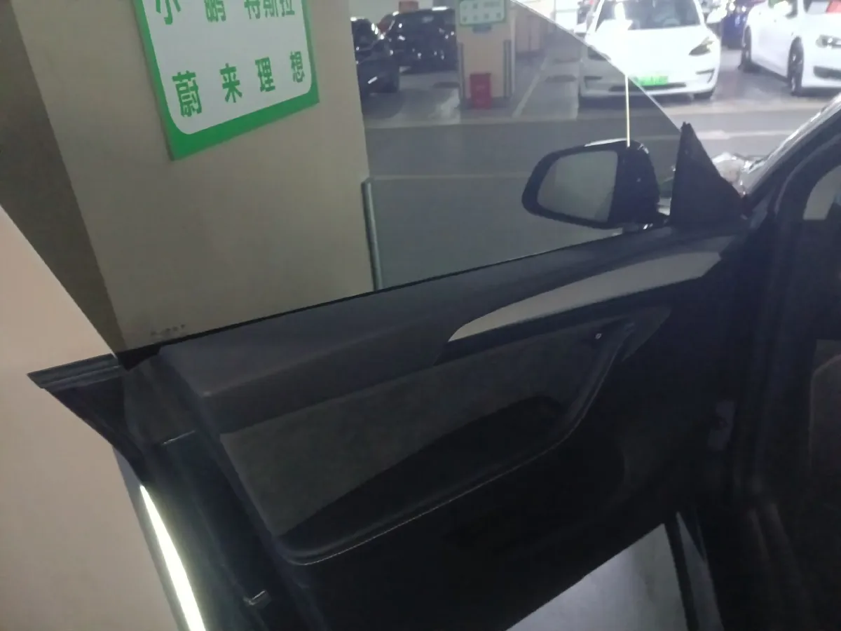 2024 Tesla Model Y BEV 60KWH,autocango,china used car exporter,china ev exporter,chinese used car exporter,chinese used ev exporter