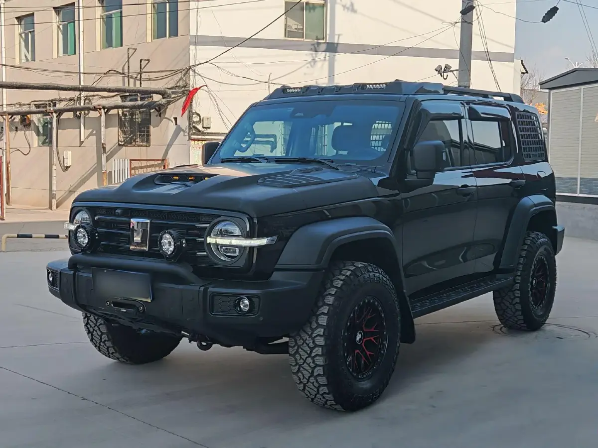 2023 Tank 300 2.0T 227HP L4 8AT