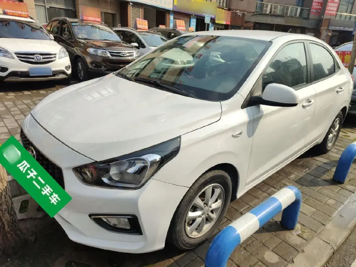 2017 Hyundai Reina 1.4L 95HP L4 5MT