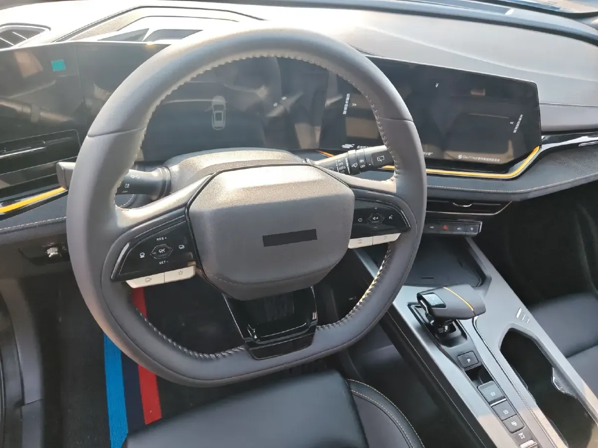 2023 ChangAn Oshan X5 Plus 1.5T 188HP L4 7DCT,autocango,china used car exporter,china ev exporter,chinese used car exporter,chinese used ev exporter