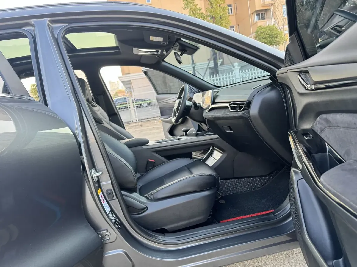 2023 ChangAn Oshan X5 Plus 1.5T 188HP L4 7DCT,autocango,china used car exporter,china ev exporter,chinese used car exporter,chinese used ev exporter