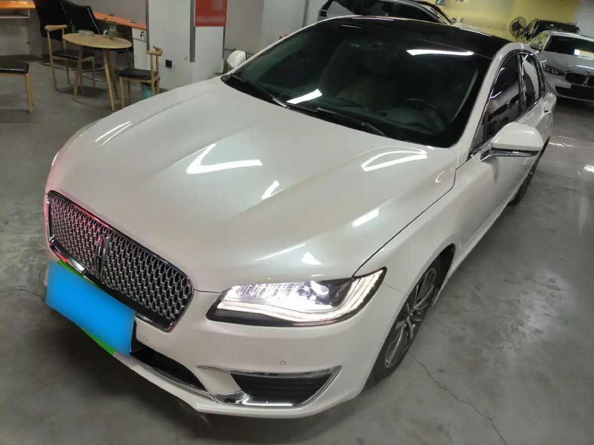 2017 Lincoln MKZ 2.0T 203HP L4 6AT