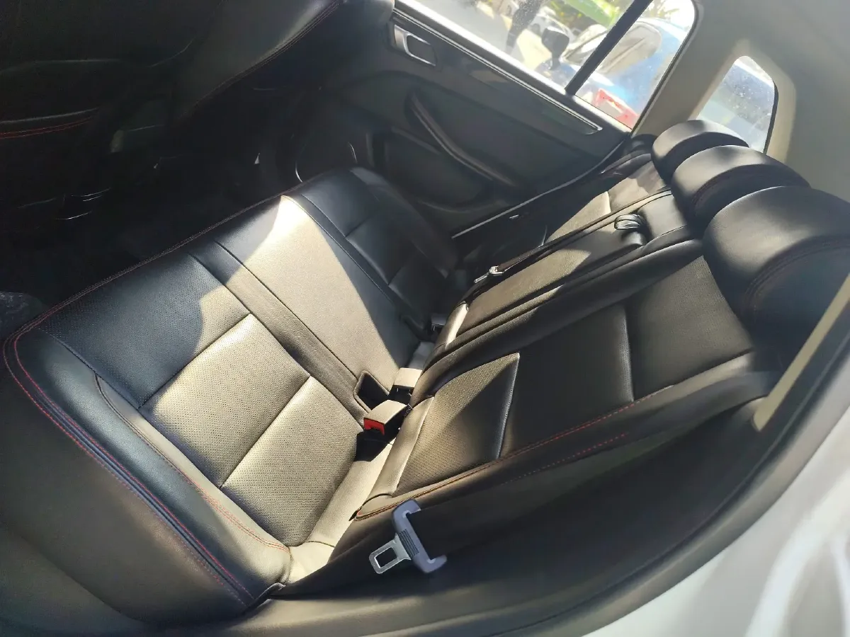 2015 Zotye Damy X5 1.5T 150HP L4 5MT,autocango,china used car exporter,china ev exporter,chinese used car exporter,chinese used ev exporter