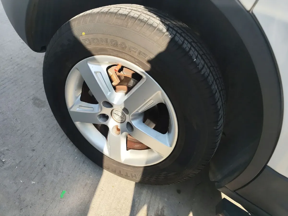 2015 Zotye Damy X5 1.5T 150HP L4 5MT,autocango,china used car exporter,china ev exporter,chinese used car exporter,chinese used ev exporter