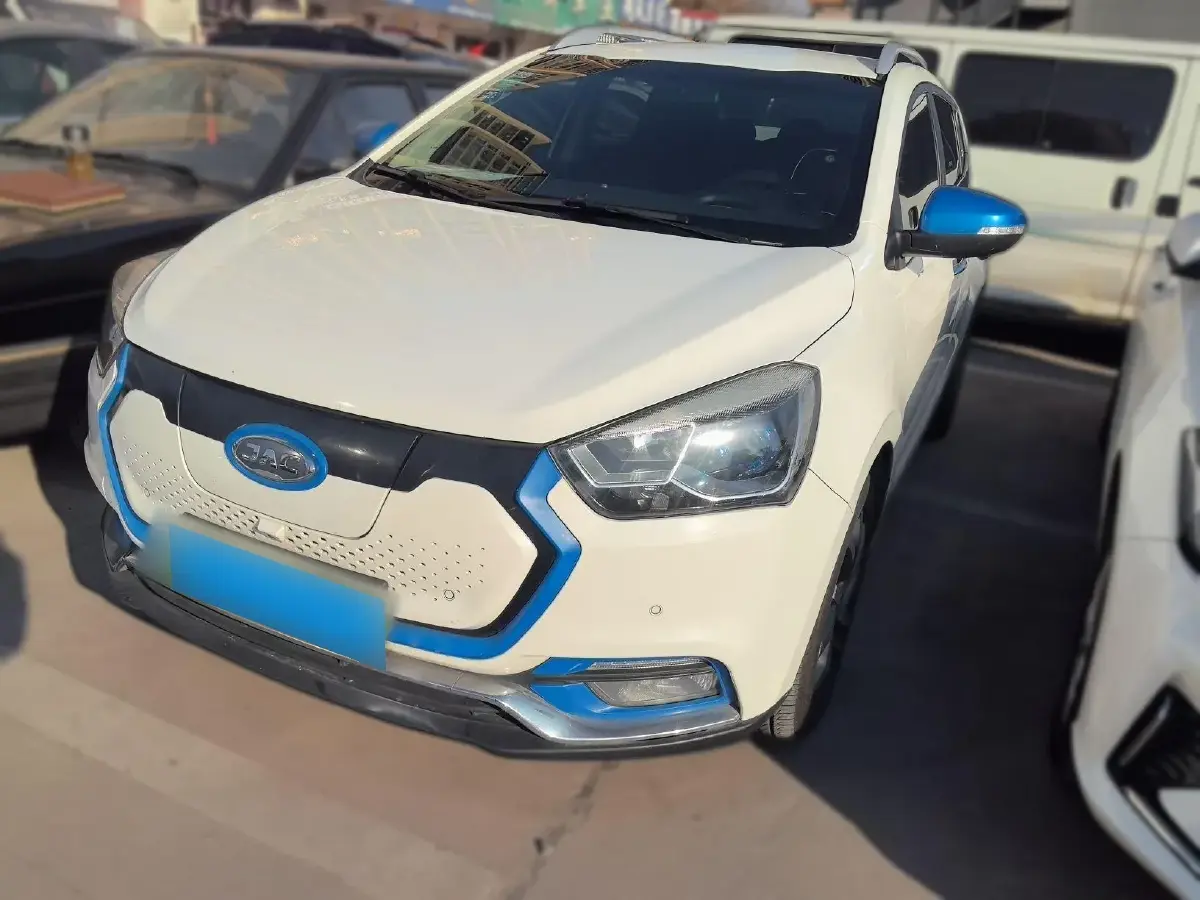 2017 JAC iEV7S BEV 39KWH
