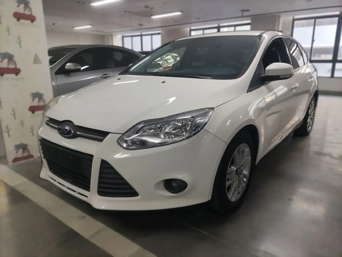 2012 Ford Focus 1.6L 125HP L4 6DCT