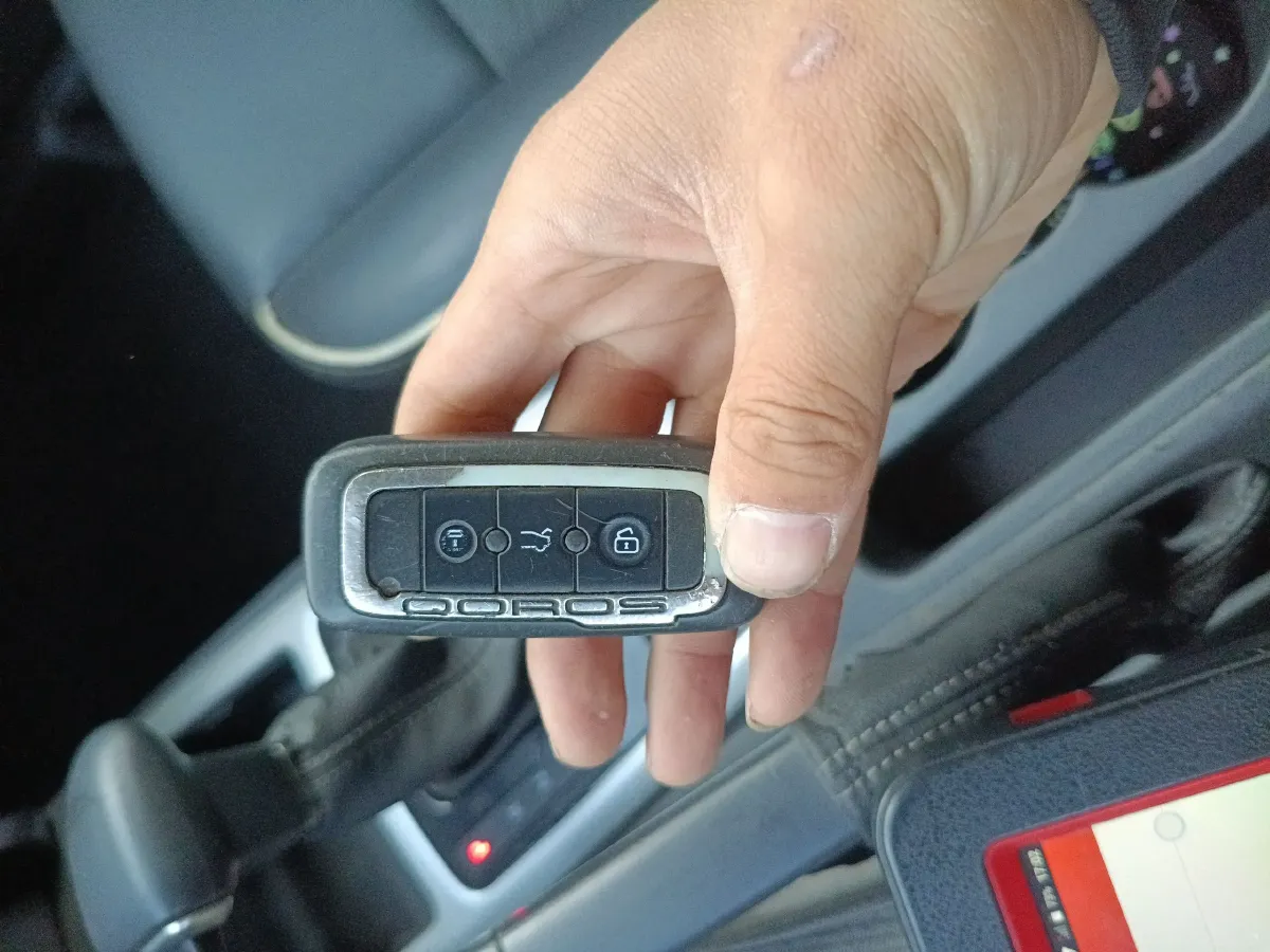 2014 Qoros 3 1.6L 126HP L4 6DCT,autocango,china used car exporter,china ev exporter,chinese used car exporter,chinese used ev exporter