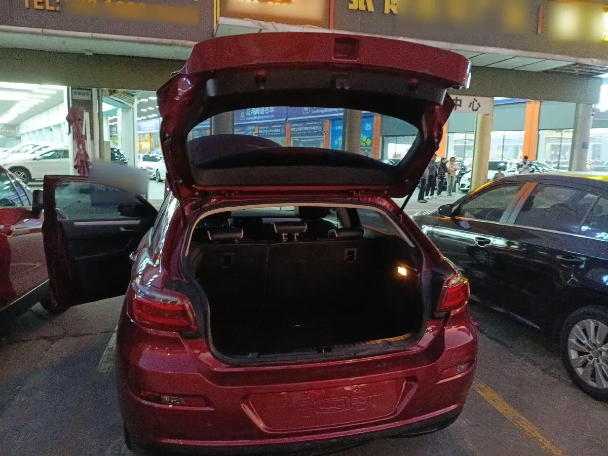 2014 Qoros 3 1.6L 126HP L4 6DCT,autocango,china used car exporter,china ev exporter,chinese used car exporter,chinese used ev exporter