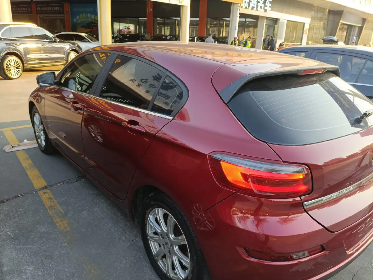 2014 Qoros 3 1.6L 126HP L4 6DCT,autocango,china used car exporter,china ev exporter,chinese used car exporter,chinese used ev exporter