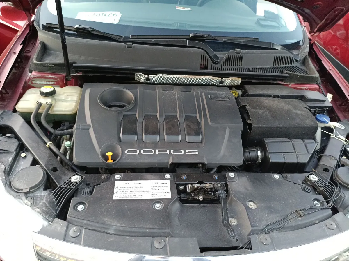 2014 Qoros 3 1.6L 126HP L4 6DCT,autocango,china used car exporter,china ev exporter,chinese used car exporter,chinese used ev exporter