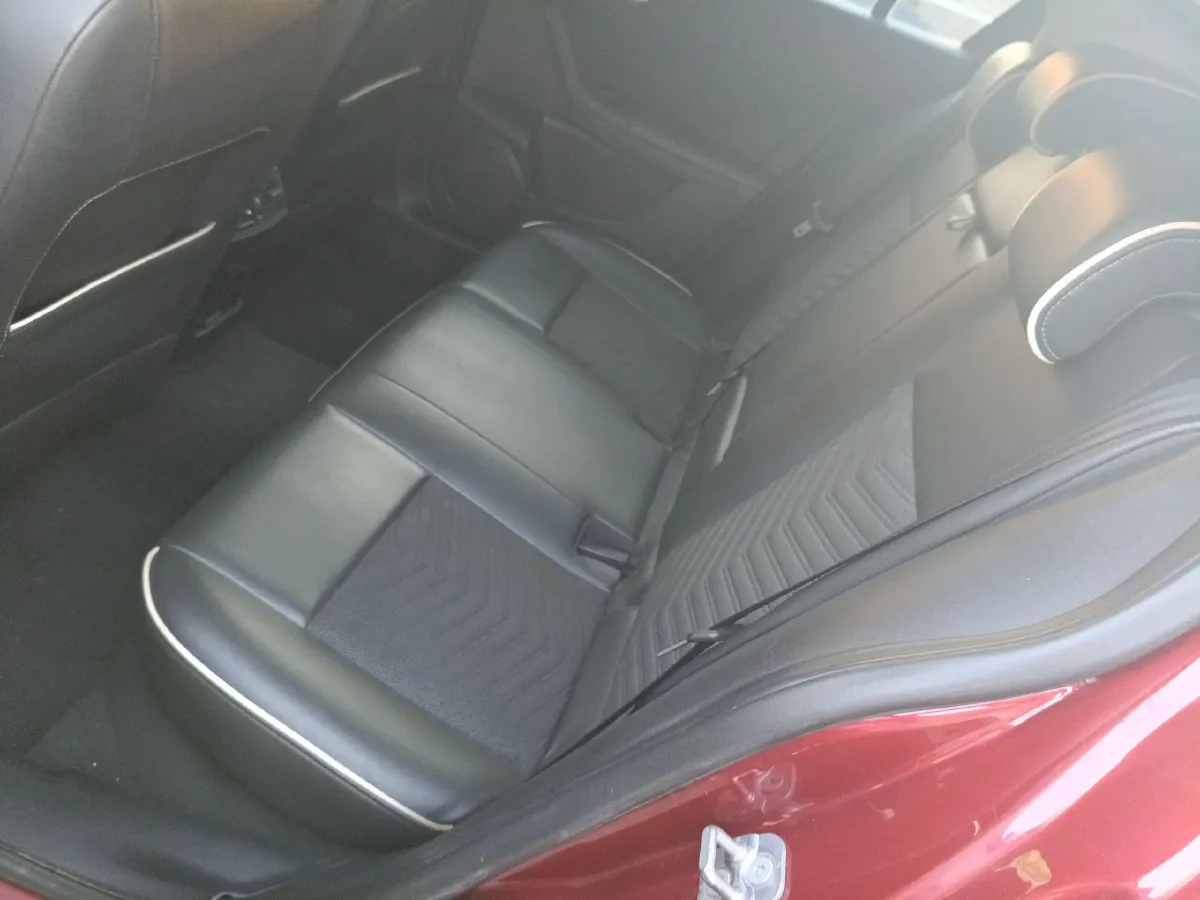 2014 Qoros 3 1.6L 126HP L4 6DCT,autocango,china used car exporter,china ev exporter,chinese used car exporter,chinese used ev exporter