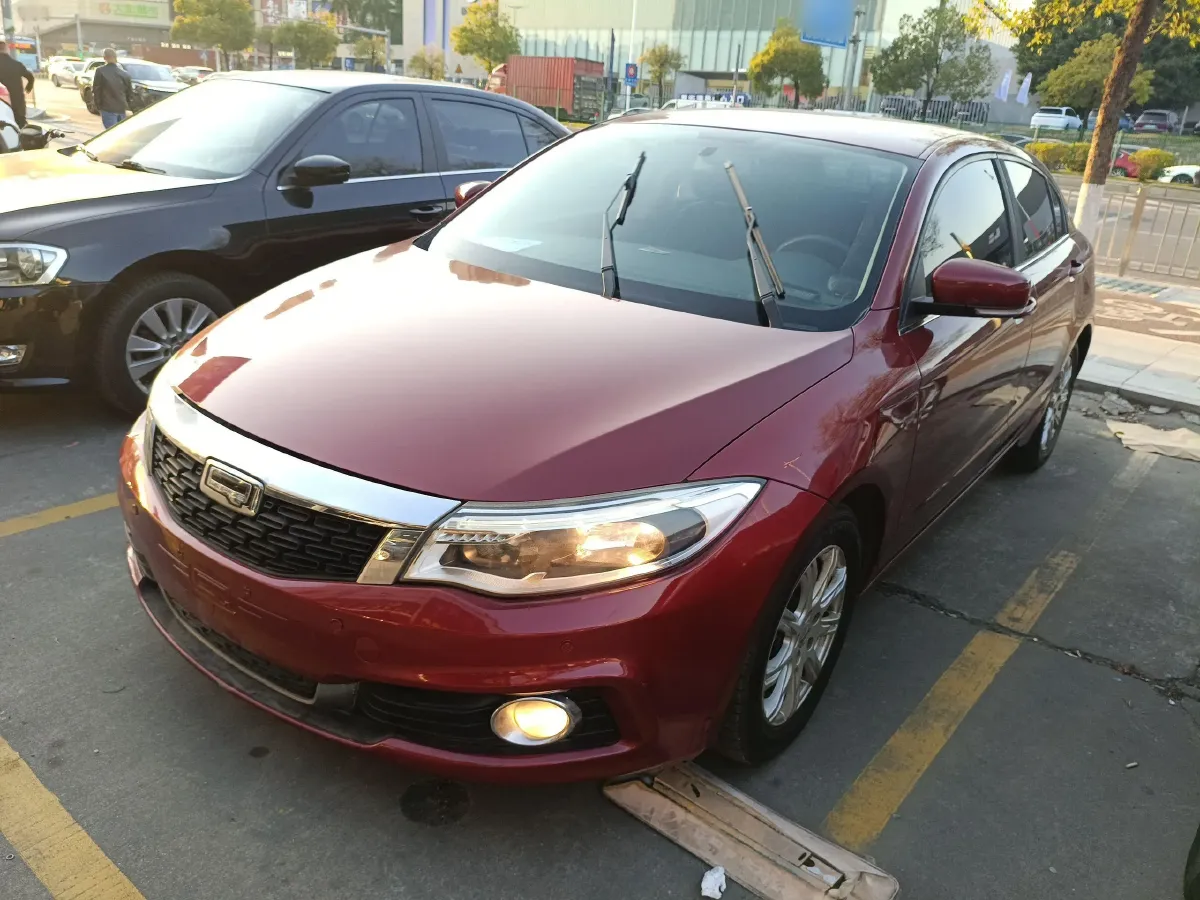 2014 Qoros 3 1.6L 126HP L4 6DCT,autocango,china used car exporter,china ev exporter,chinese used car exporter,chinese used ev exporter