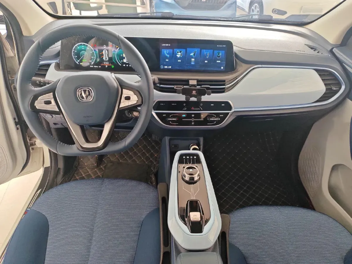 2023 ChangAn BenBen E-Star BEV 31.18KWH,autocango,china used car exporter,china ev exporter,chinese used car exporter,chinese used ev exporter