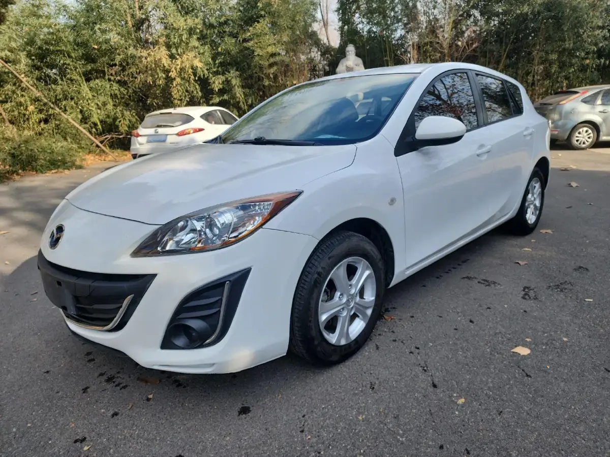 2015 Mazda 3 XingChi 1.6L 107HP L4 5MT