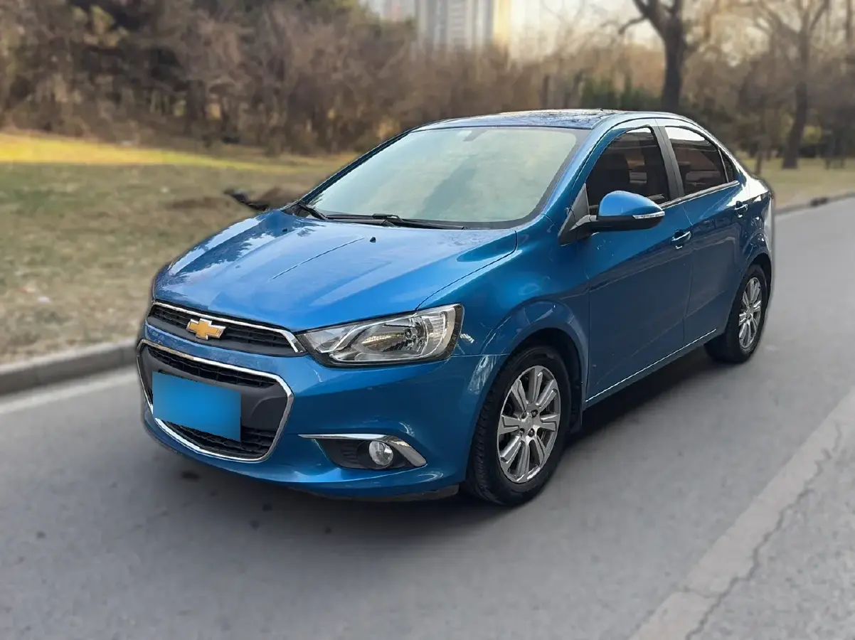 2014 Chevrolet Aveo 1.6L 121HP L4 6AT
