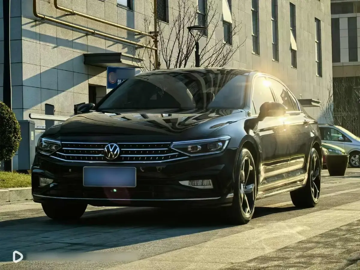 2023 Volkswagen Magotan 2.0T 186HP L4 7DCT