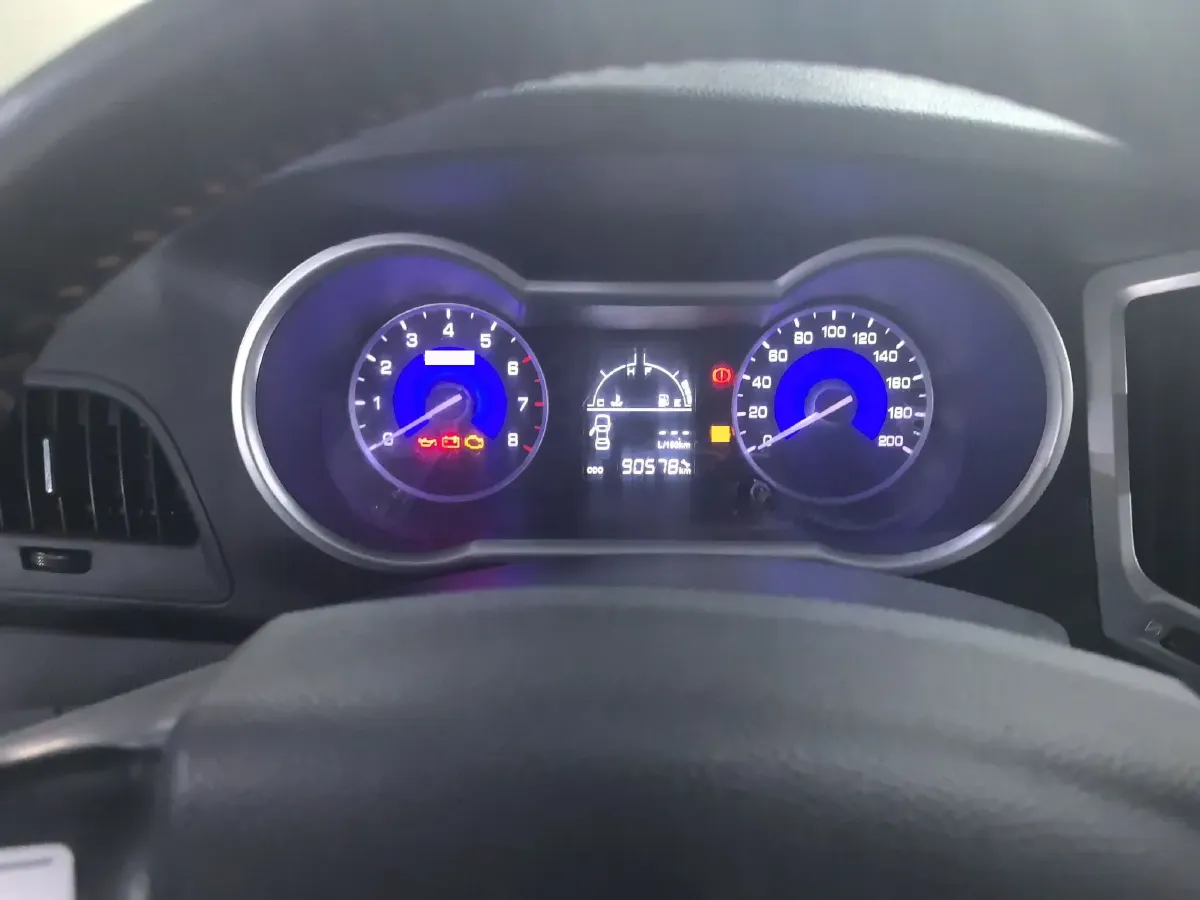 2016 DongFeng Aeolus AX3 1.5L 116HP L4 5MT,autocango,china used car exporter,china ev exporter,chinese used car exporter,chinese used ev exporter