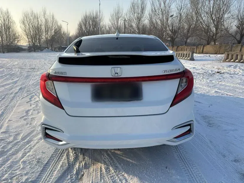 2017 Honda Gienia 1.5L 131HP L4 CVT,autocango,china used car exporter,china ev exporter,chinese used car exporter,chinese used ev exporter