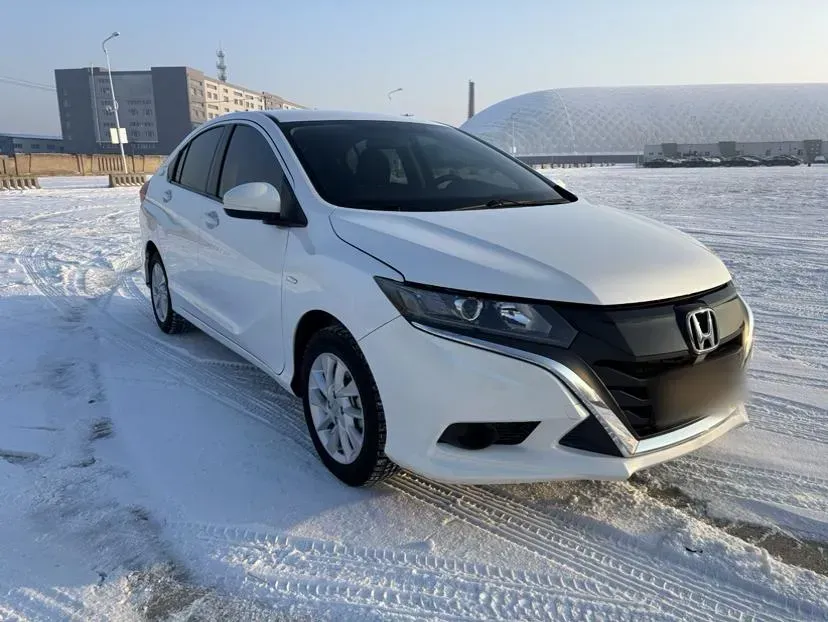 2017 Honda Gienia 1.5L 131HP L4 CVT,autocango,china used car exporter,china ev exporter,chinese used car exporter,chinese used ev exporter