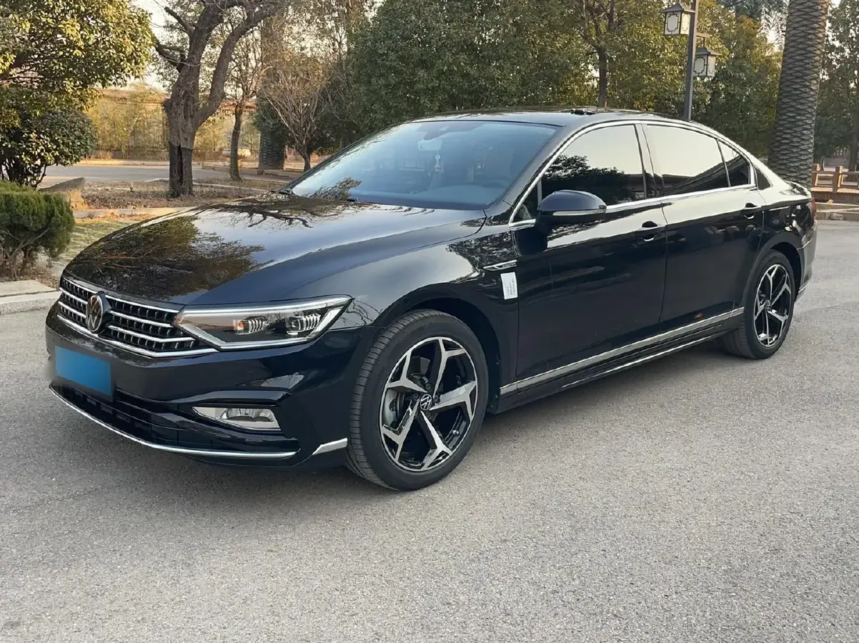 2023 Volkswagen Magotan 2.0T 186HP L4 7DCT