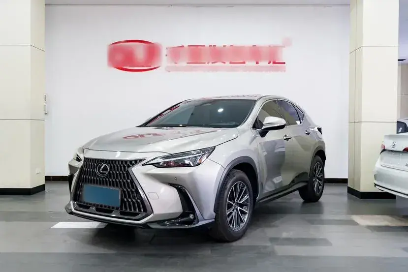 2022 Lexus NX 2.5L 192HP L4 E-CVT Hybrid