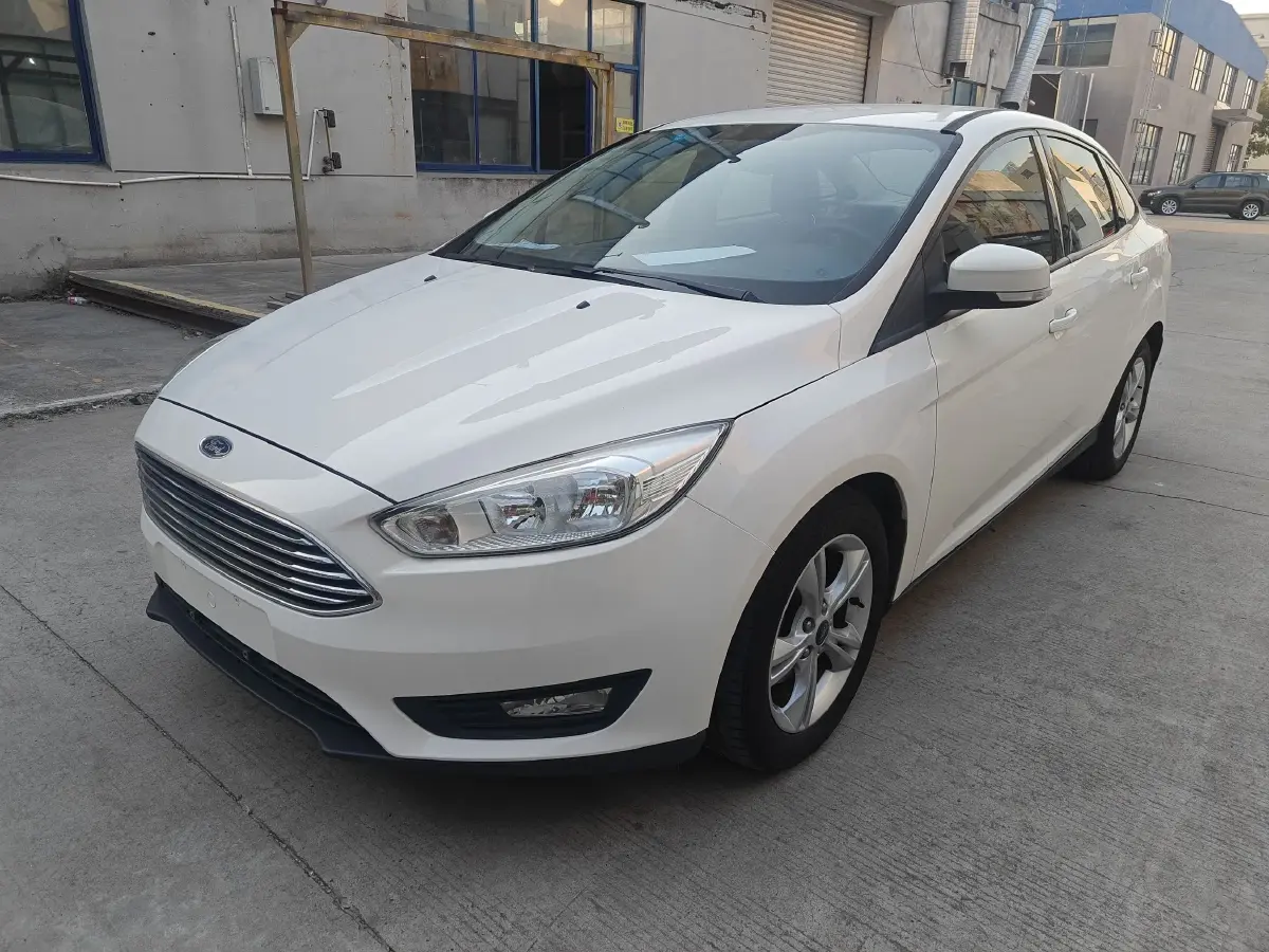 2017 Ford Focus 1.6L 125HP L4 6DCT