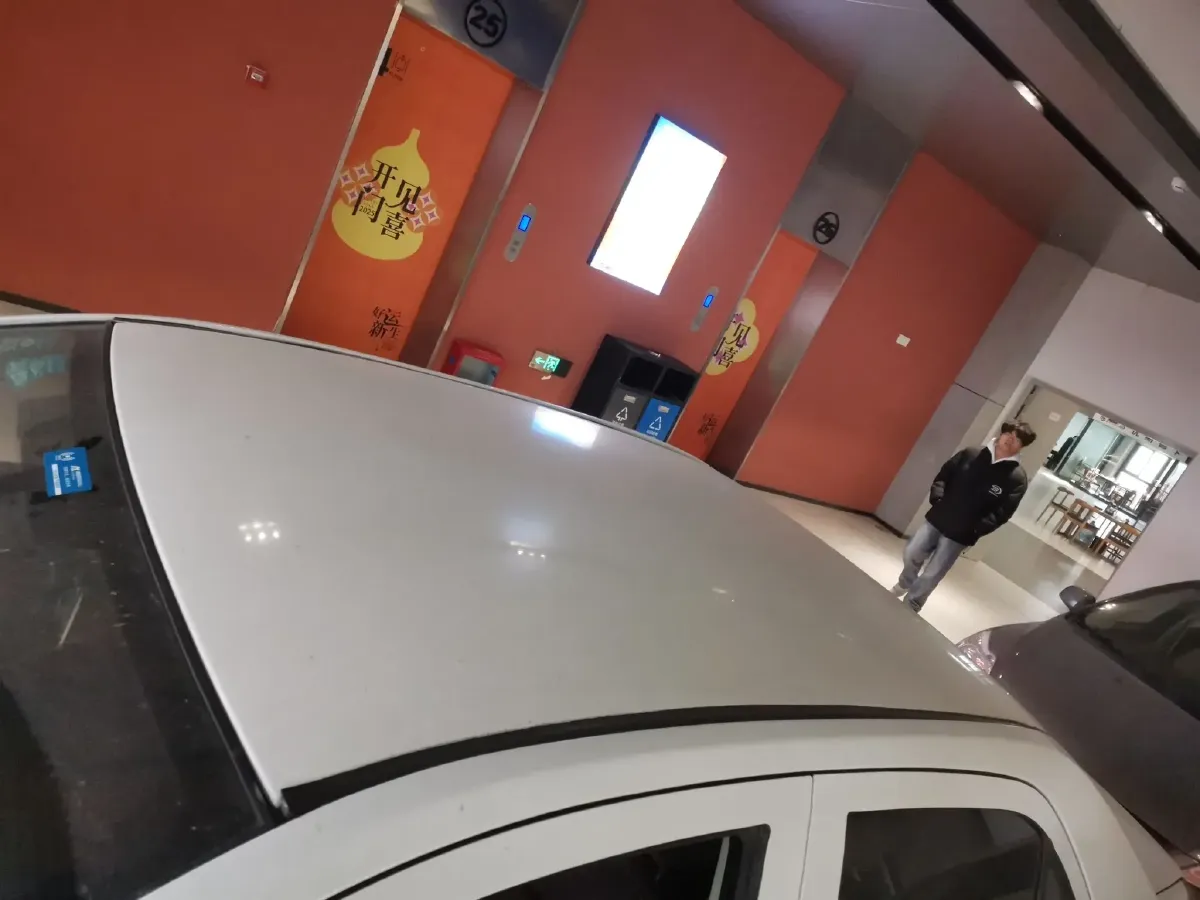 2016 Geely KingKong 1.5L 102HP L4 5MT,autocango,china used car exporter,china ev exporter,chinese used car exporter,chinese used ev exporter