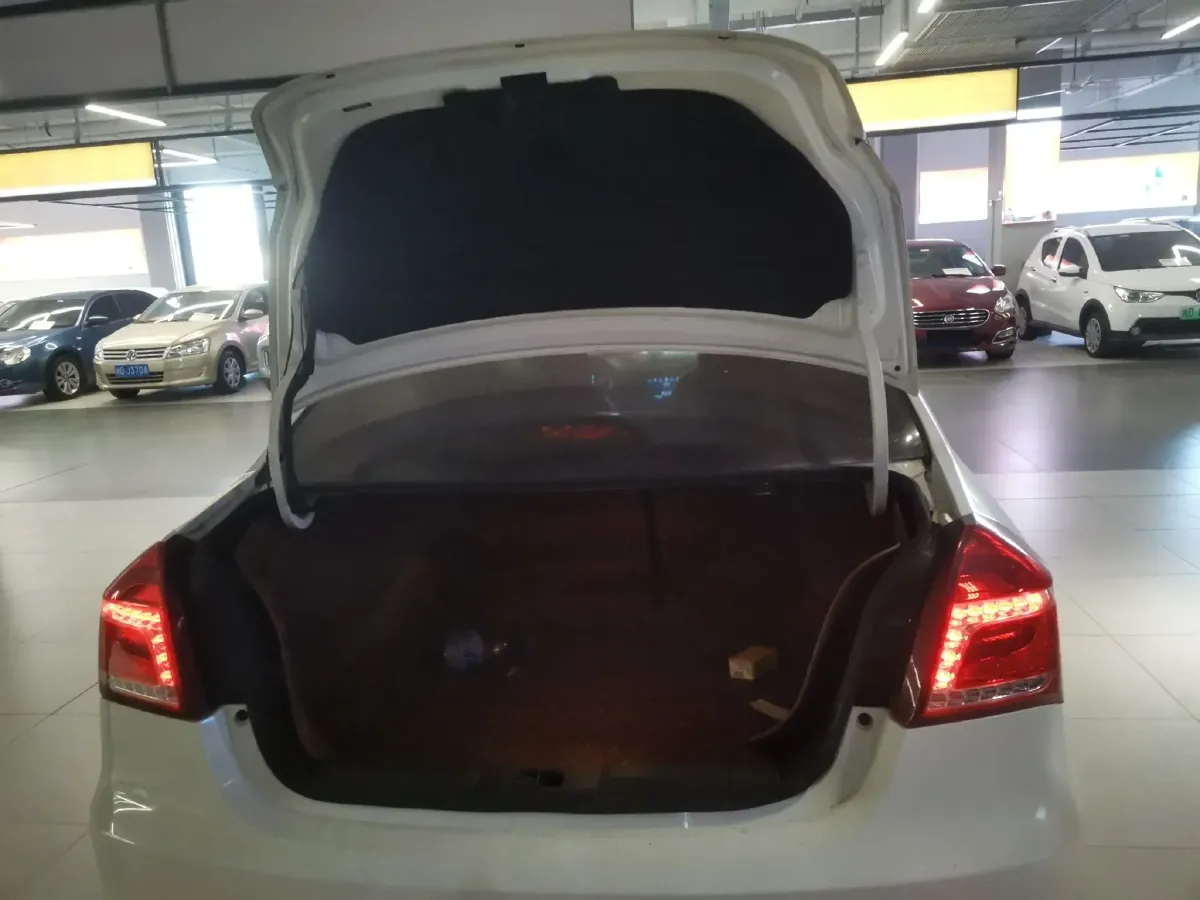 2016 Geely KingKong 1.5L 102HP L4 5MT,autocango,china used car exporter,china ev exporter,chinese used car exporter,chinese used ev exporter