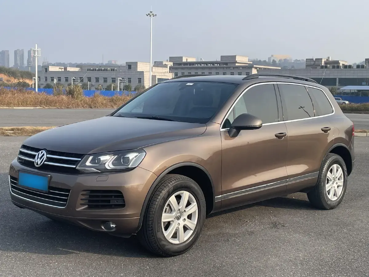 2011 Volkswagen Touareg 3.0T 290HP V6 8AT