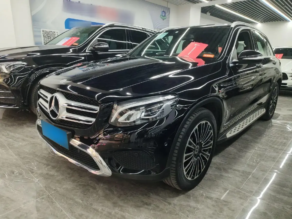 2018 Mercedes-Benz GLC Class 2.0T 184HP L4 9AT