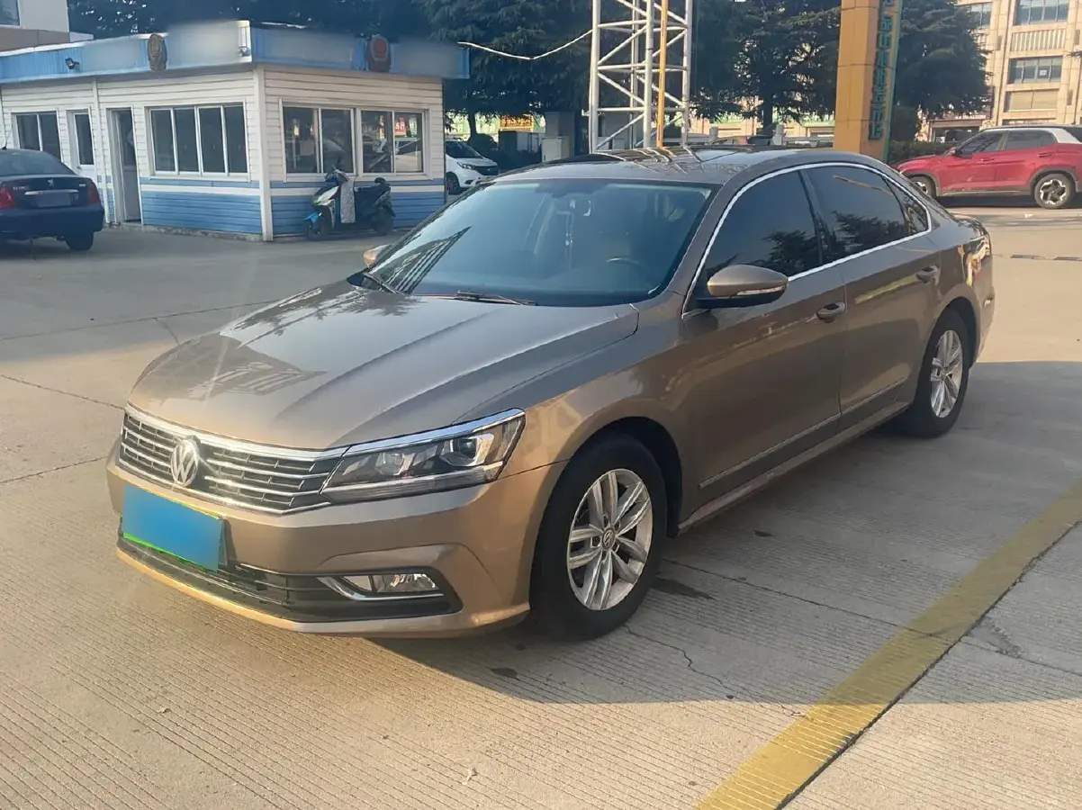 2016 Volkswagen Passat 1.8T 180HP L4 7DCT