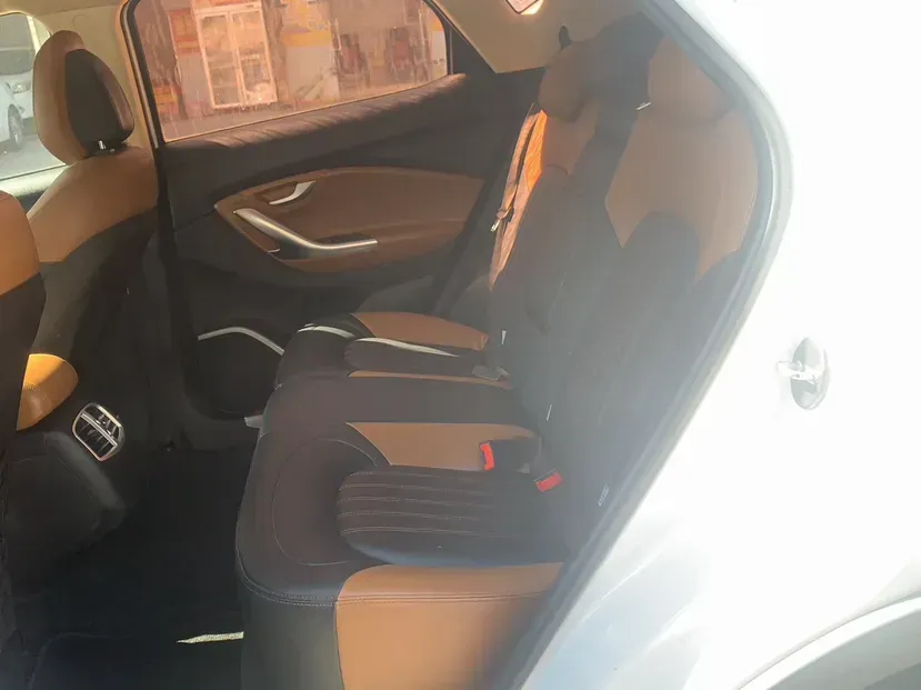 2015 Soueast DX7 1.5T 156HP L4 5AT,autocango,china used car exporter,china ev exporter,chinese used car exporter,chinese used ev exporter