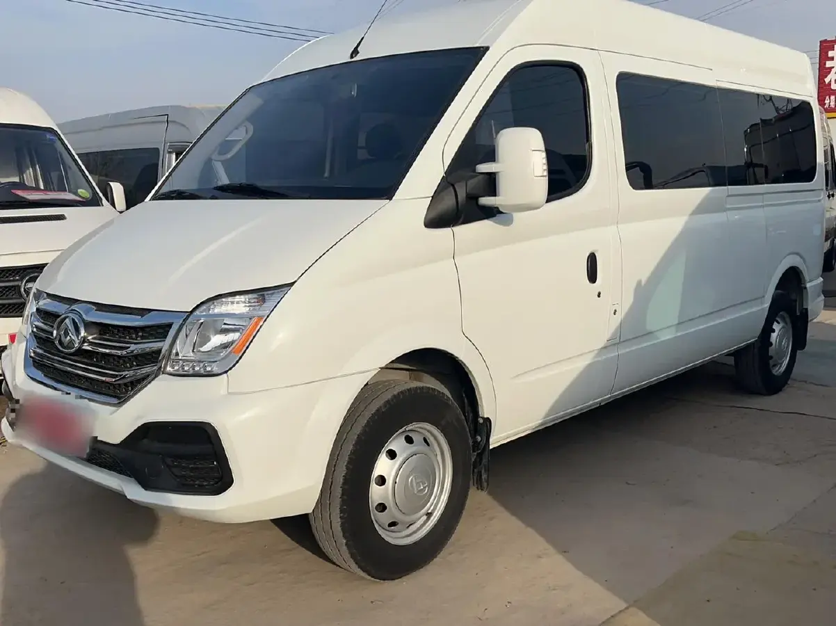 2023 MAXUS XinTu V80 2.0T 127HP L4 6MT