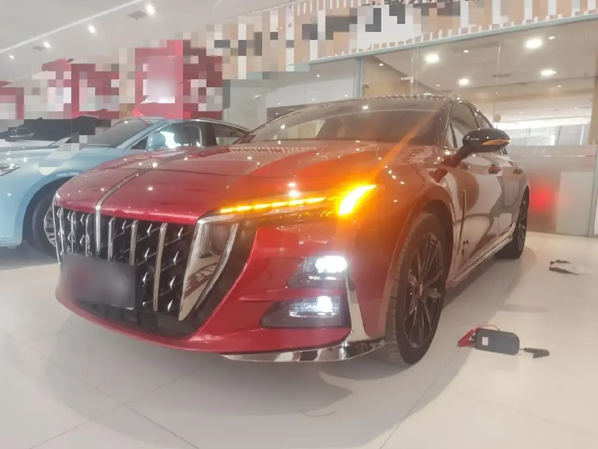 2023 HongQi H6 2.0T 252HP L4 8AT
