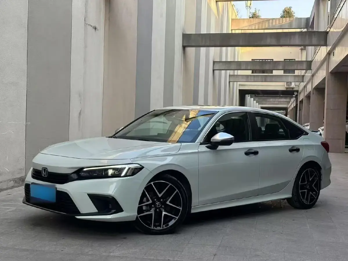 2023 Honda Civic 2.0L 143HP L4 E-CVT Hybrid