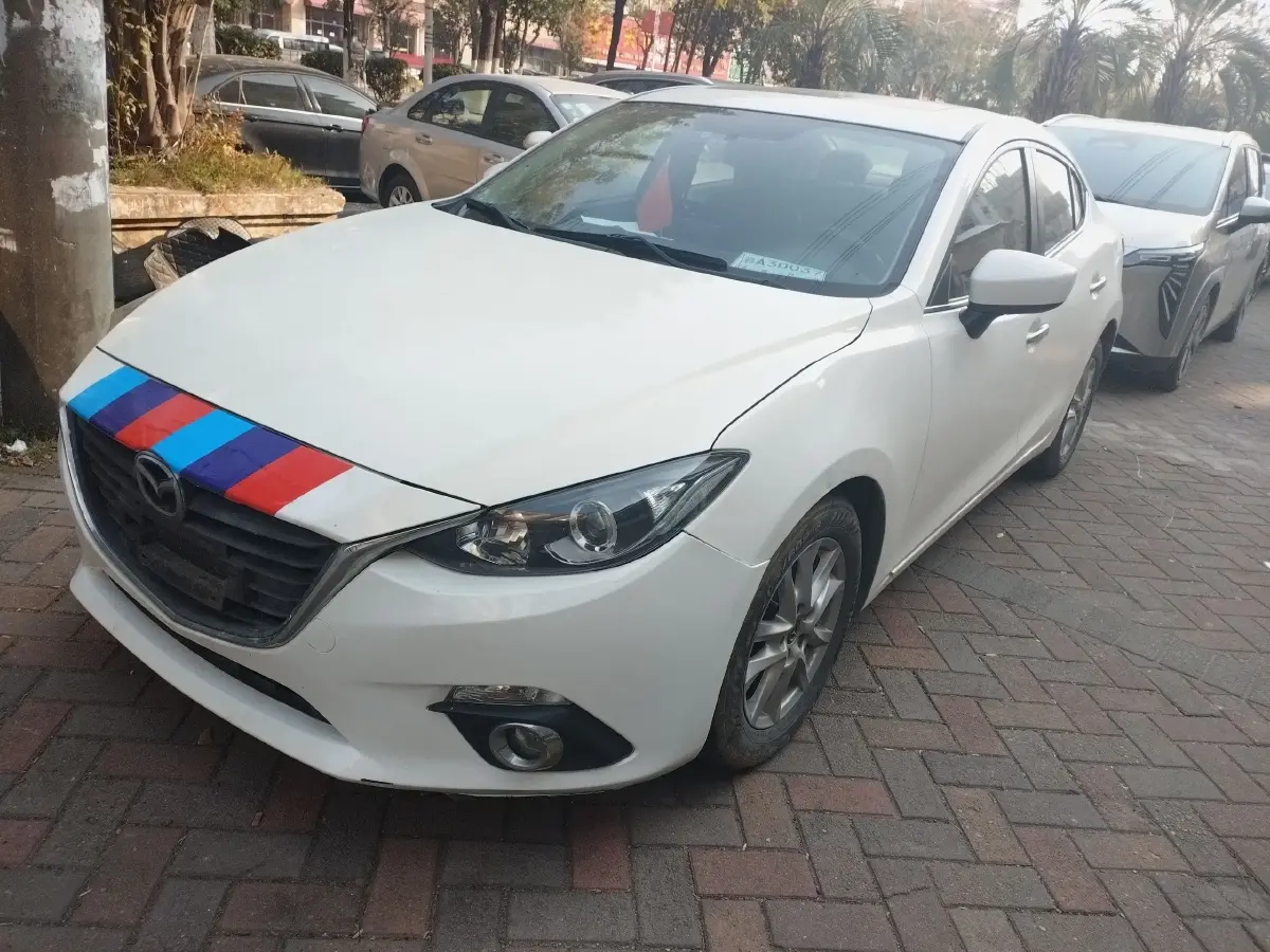 2014 Mazda 3 Axela 1.5L 117HP L4 6AT