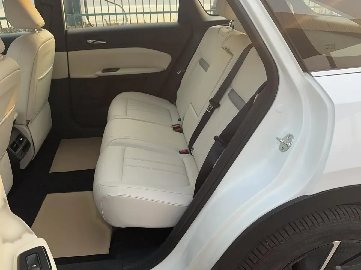 2023 Venucia VX6 BEV 62KWH,autocango,china used car exporter,china ev exporter,chinese used car exporter,chinese used ev exporter