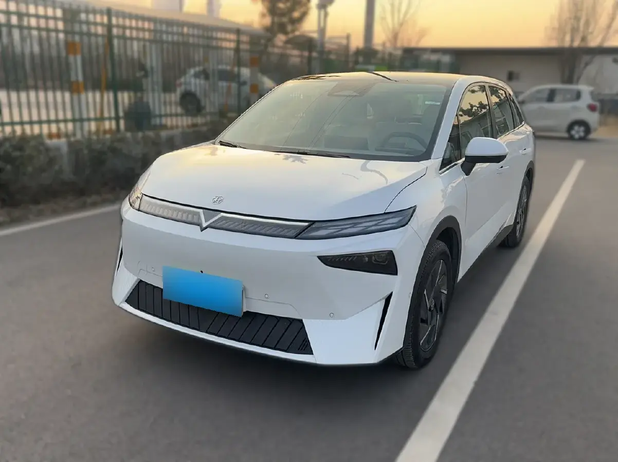 2023 Venucia VX6 BEV 62KWH