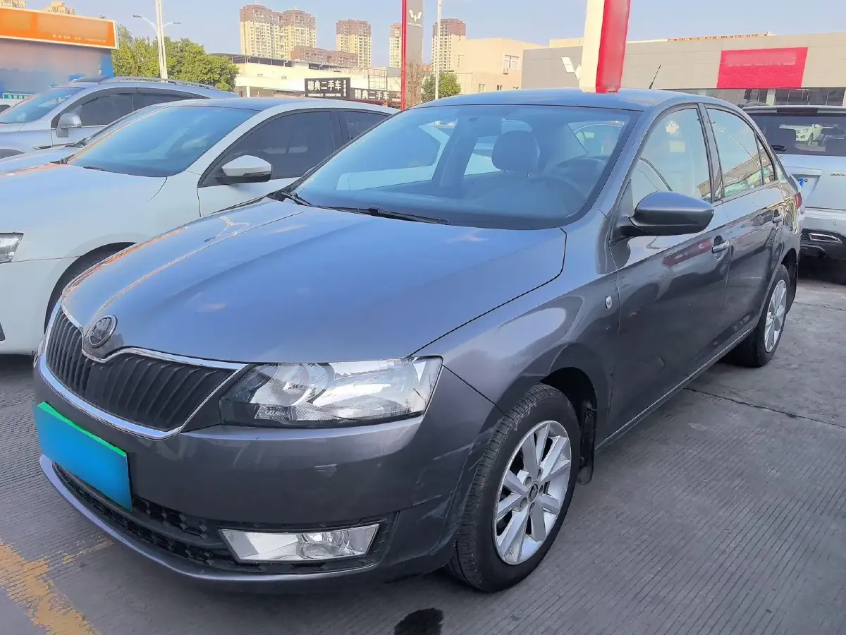 2015 Skoda Rapid 1.6L 110HP L4 5MT