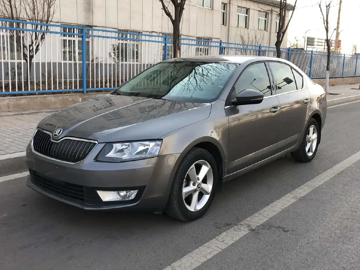 2015 Skoda Octavia 1.6L 110HP L4 6AT