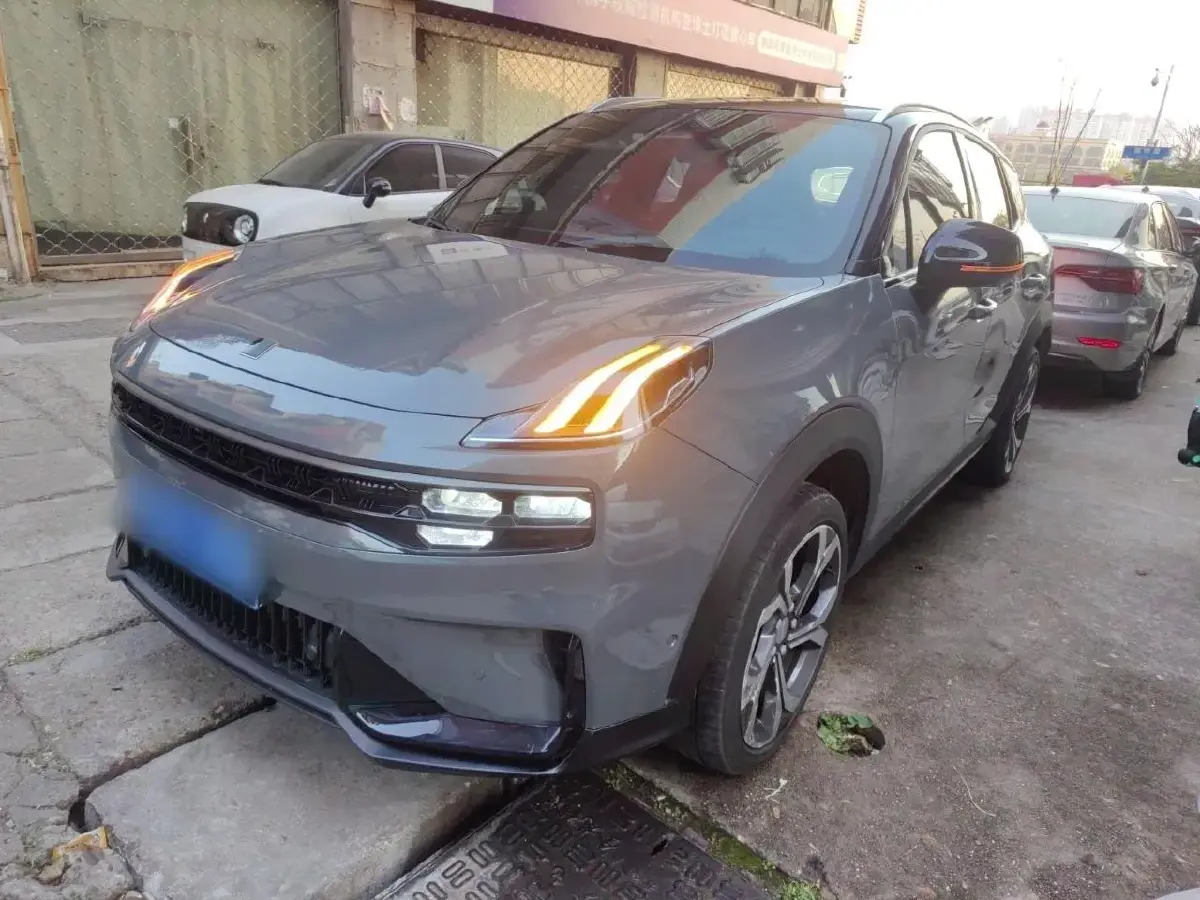 2023 LYNK&CO 06 1.5T 181HP L4 7DCT