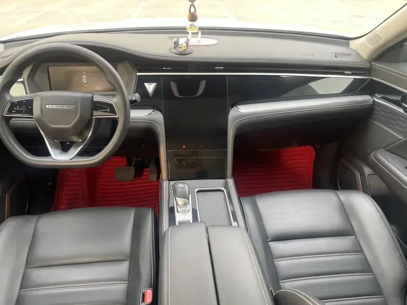 2020 Venucia Star 1.5T 190HP L4 7DCT,autocango,china used car exporter,china ev exporter,chinese used car exporter,chinese used ev exporter