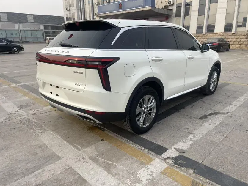 2020 Venucia Star 1.5T 190HP L4 7DCT,autocango,china used car exporter,china ev exporter,chinese used car exporter,chinese used ev exporter