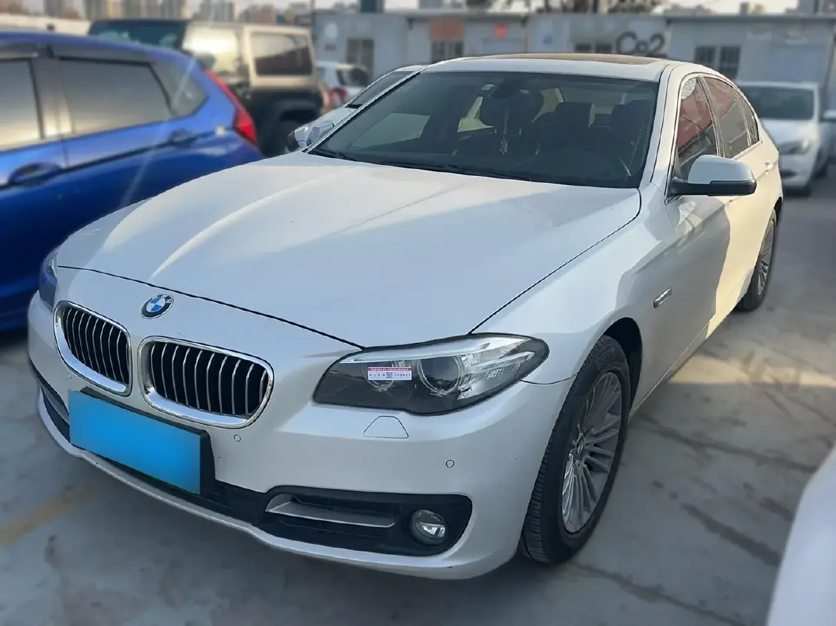 2014 BMW 5 Series 2.0T 218HP L4 8AT