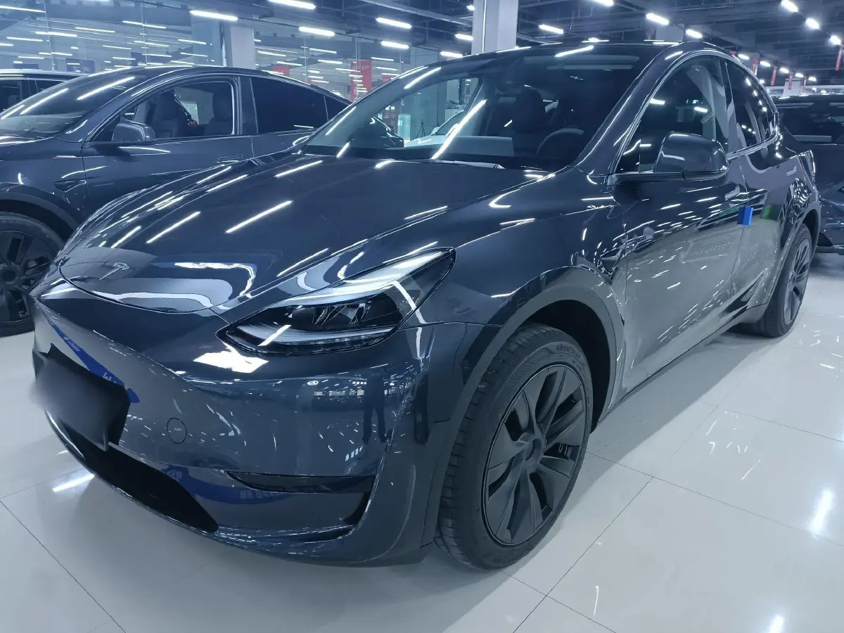 2024 Tesla Model Y BEV 60KWH