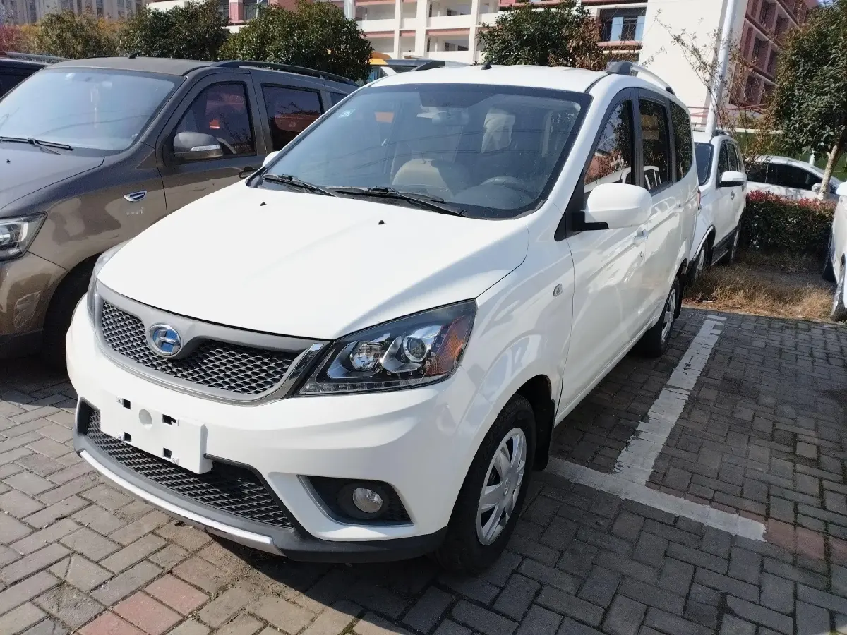 2015 BAIC ChangHe M50S 1.5L 116HP L4 5MT