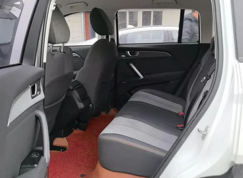 2019 BaoJun RS-5 1.5T 147HP L4 6MT,autocango,china used car exporter,china ev exporter,chinese used car exporter,chinese used ev exporter