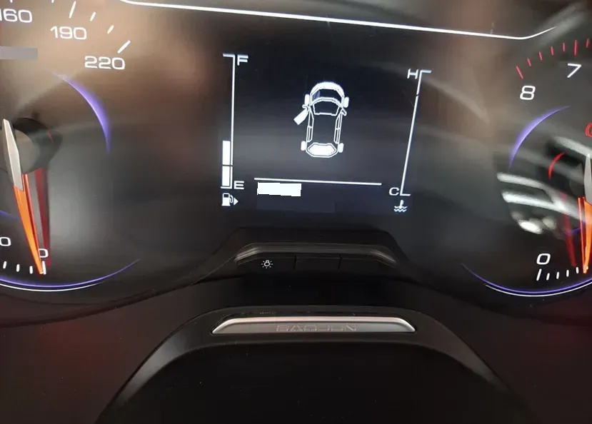 2019 BaoJun RS-5 1.5T 147HP L4 6MT,autocango,china used car exporter,china ev exporter,chinese used car exporter,chinese used ev exporter