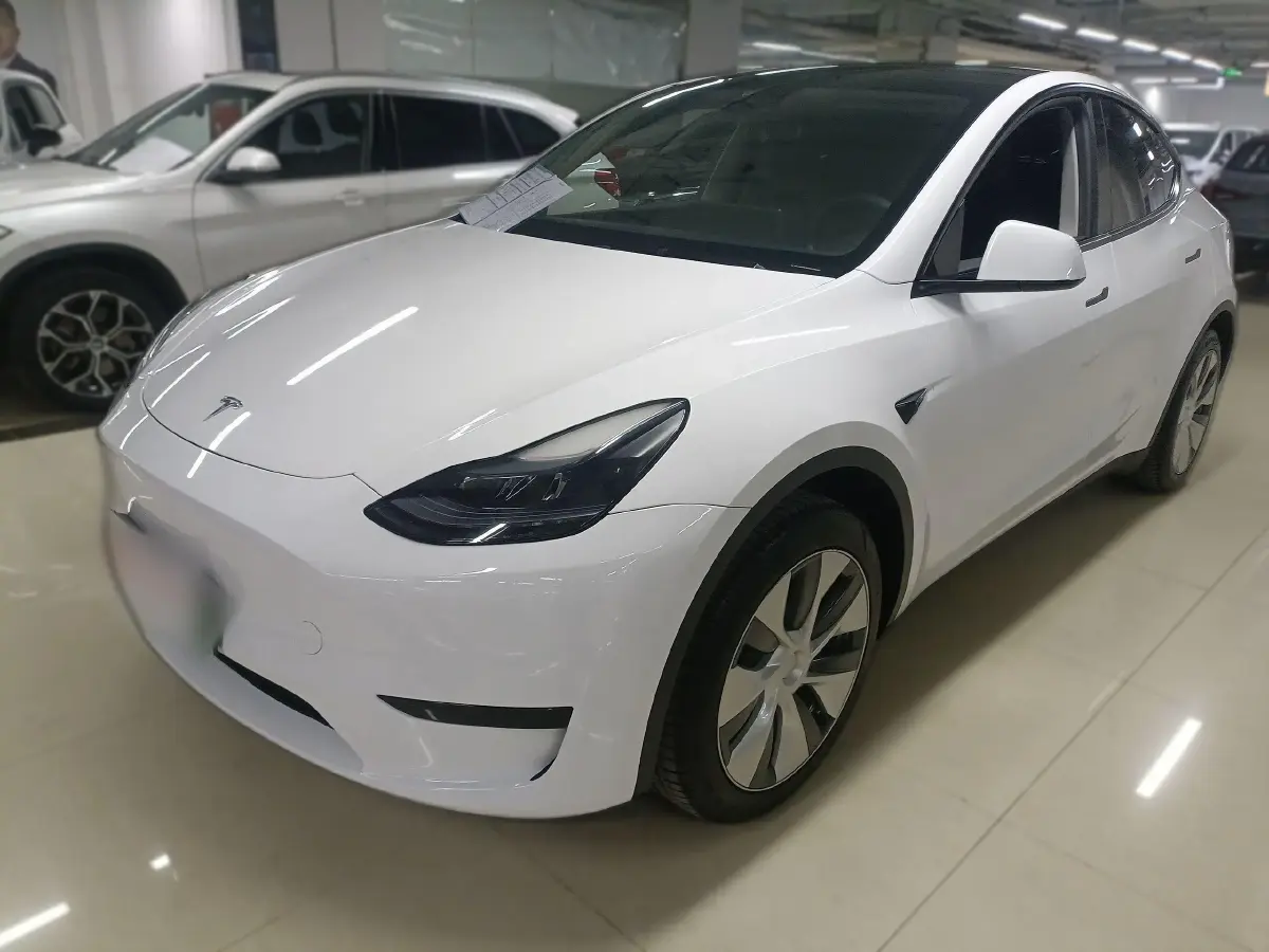 2022 Tesla Model Y BEV 60KWH