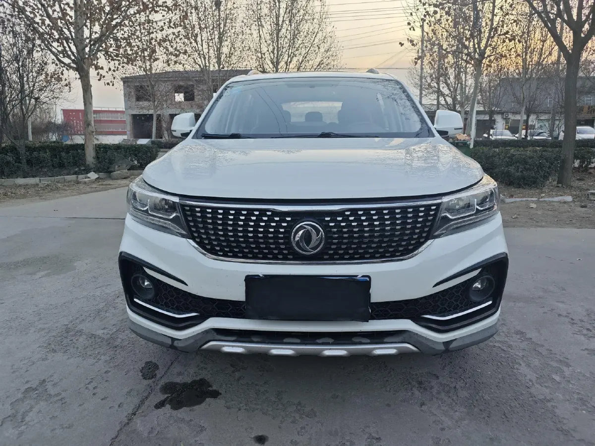 2017 DongFeng Forthing Joyear X5 1.6L 122HP L4 5MT,autocango,china used car exporter,china ev exporter,chinese used car exporter,chinese used ev exporter